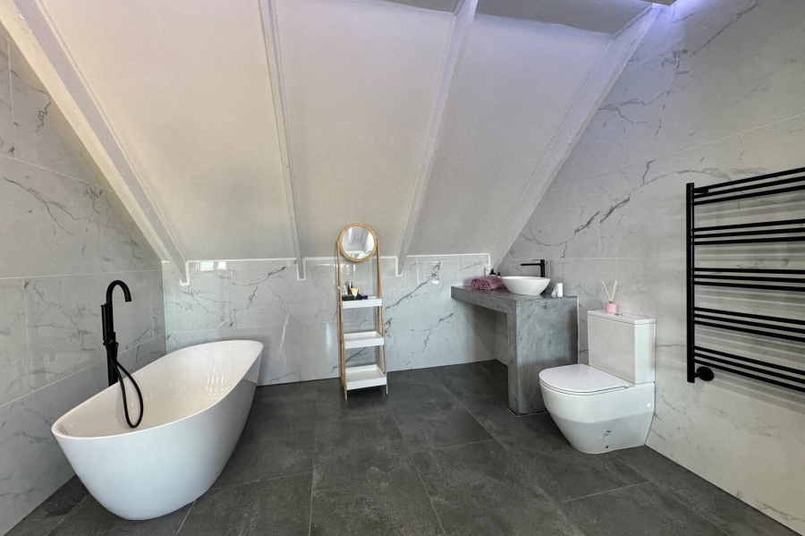 9 Bedroom Property for Sale in Long Acres Country Estate Western Cape